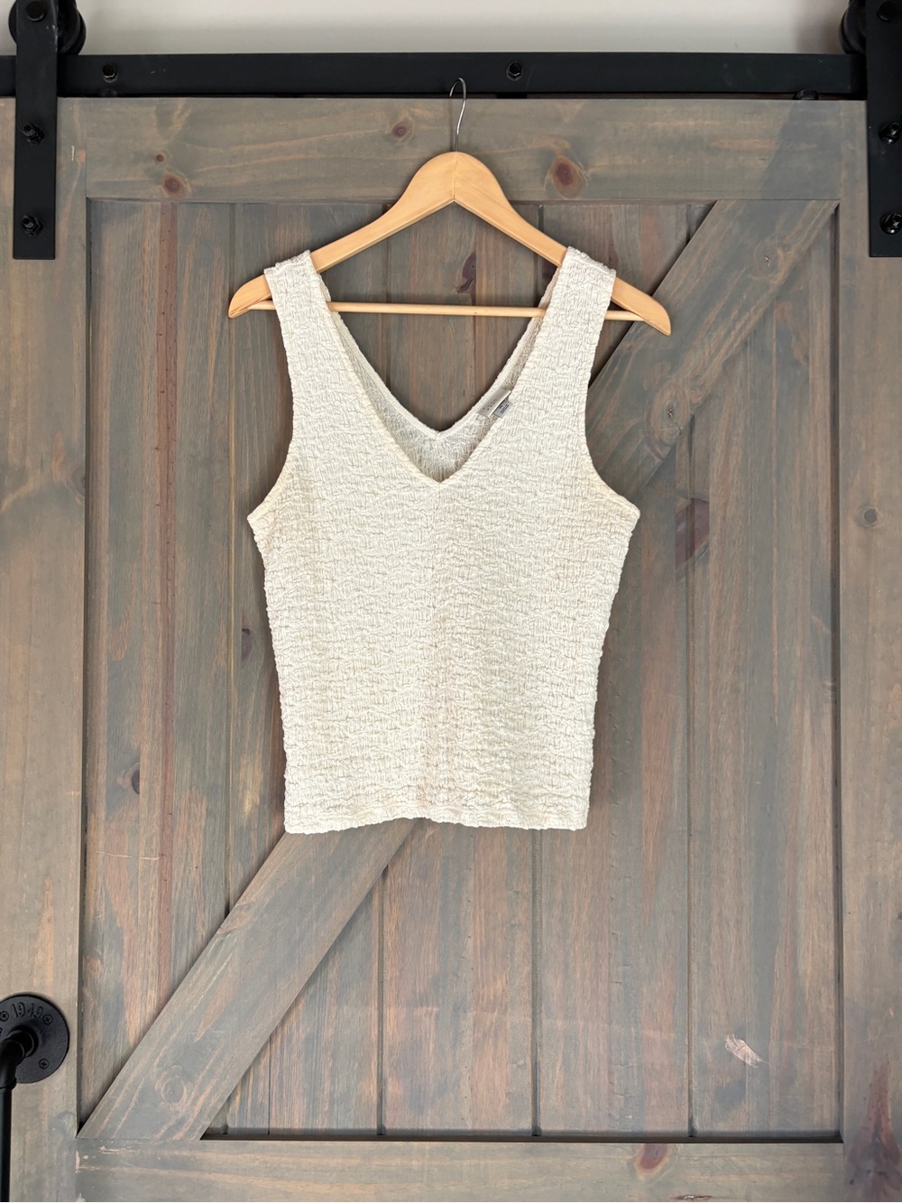 A new day Target textured crinkle Cream V-Neck Sleeveless Top